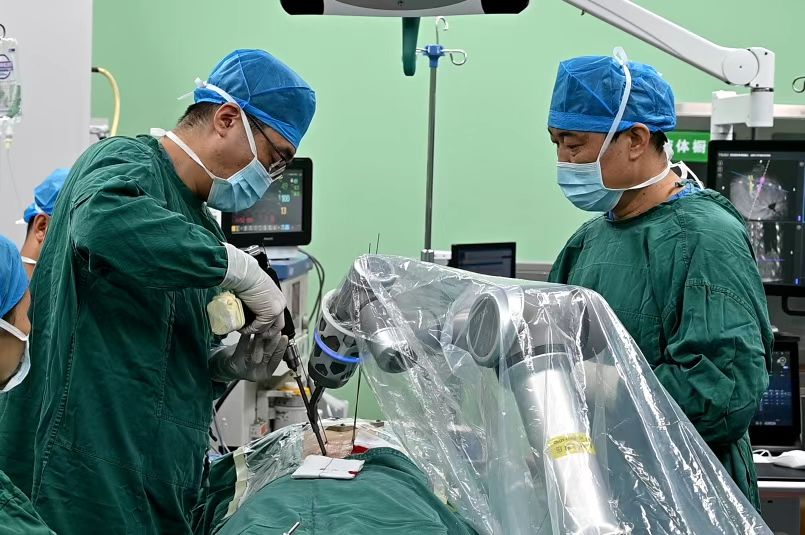 章丘区首例！区医院在“天玑”骨科机器人辅助下完成手术